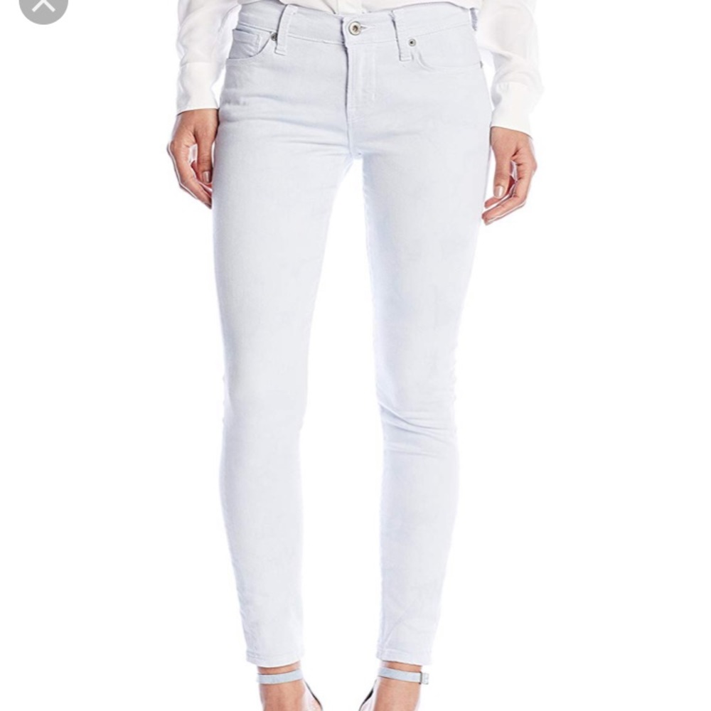 NEW! Lucky Brand jeans